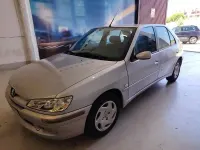 Usado Peugeot 306 90 CV (66 kW) 2000 Gris / plata Berlina