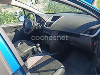 Usado Peugeot 207 75 CV (55 kW) 2007 Azul Berlina