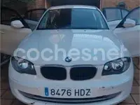 Usado BMW 118 143 CV (105 kW) 2011 Amarillo Utilitario