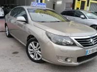 Usado Renault Latitude Privilege 150 CV (110 kW) 2011 Beige Berlina
