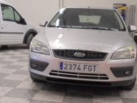 Usado Ford Focus Trend 109 CV (80 kW) 2006 Gris / plata Berlina