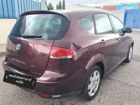 Usado Seat Altea XL 105 CV (77 kW) 2008 Burdeos Monovolumen
