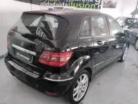 Usado Mercedes B180 109 CV (80 kW) 2010 Negro Monovolumen