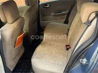 Usado Renault Mégane Dynamique 115 CV (84 kW) 2006 Negro Berlina