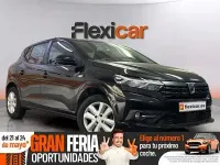 Käytetty Dacia Sandero Essentiel 91 HP (66 kW) 2023 Musta
