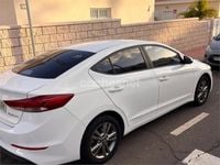 Usado Hyundai Elantra 132 CV (97 kW) 2016 Blanco Berlina