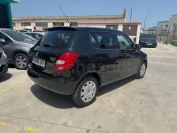 Usado Skoda Fabia 70 CV (51 kW) 2009 Negro Berlina