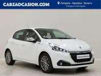 Usado Peugeot 208 Signature Sky 83 CV (61 kW) 2019 Blanco Utilitario