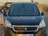 Usado Peugeot Partner Tepee Access 100 CV (73 kW) 2016 Negro Monovolumen