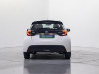 Usado Toyota Yaris Hybrid Active 116 CV (85 kW) 2023 Blanco Berlina