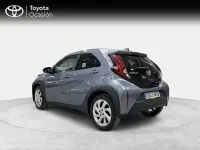 Begagnad Toyota Aygo X Play 72 HK (52 kW) 2024 Grå SUV