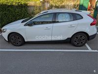 Usado Volvo V40 CC Momentum 150 CV (110 kW) 2017 Blanco Familiar