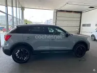 Usado Audi Q2 S-Line 150 CV (110 kW) 2023 Gris / plata SUV