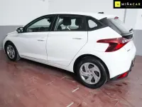 Usado Hyundai i20 101 CV (74 kW) 2023 Blanco Utilitario