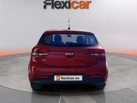 Usado Kia Rio 101 CV (74 kW) 2021 Rojo Berlina