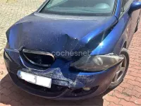 Usado Seat Leon Sport 140 CV (102 kW) 2005 Azul Utilitario