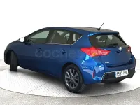 Usado Toyota Auris Active 124 CV (91 kW) 2013 Azul Berlina