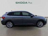 Usado Skoda Scala Selection 115 CV (84 kW) 2024 Gris Utilitario