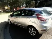 Usado Ford Fiesta Titanium 90 CV (66 kW) 2008 Gris / plata Utilitario