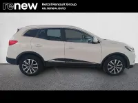 Usado Renault Kadjar Zen 140 CV (102 kW) 2021 Blanco SUV