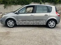 Usado Renault Scénic II Authentique 100 CV (73 kW) 2004 Gris / plata Monovolumen