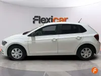 Usado VW Polo 75 CV (55 kW) 2018 Blanco Utilitario