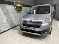 Usado Citroën e-Berlingo PureTech 110 CV (80 kW) 2018 Gris / plata Monovolumen