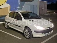 Usado Peugeot 206 75 CV (55 kW) 1999 Blanco Berlina