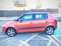Usado Skoda Fabia 70 CV (51 kW) 2008 Naranja Berlina