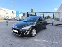 Usado Peugeot 308 Active 112 CV (82 kW) 2012 Marrón Berlina