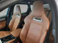 Usado Jaguar F-Pace R-Dynamic 204 HP (150 kW) 2025 Preto SUV