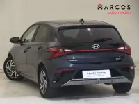 Usado Hyundai i20 101 CV (74 kW) 2025 Gris Utilitario