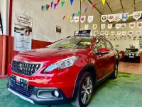 Usado Peugeot 2008 Allure 100 CV (73 kW) 2018 Granate SUV