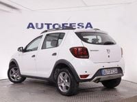 Usado Dacia Sandero Stepway 90 CV (66 kW) 2017 Blanco
