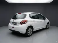 Usado Peugeot 208 Signature Sky 99 CV (72 kW) 2019 Blanco Utilitario