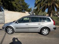 Usado Renault Mégane GrandTour Dynamique 130 CV (95 kW) 2006 Gris / plata Familiar