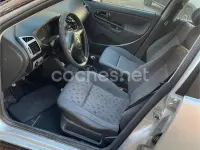 Usado Seat Ibiza 68 CV (50 kW) 1999 Gris / plata Utilitario