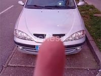 Begagnad Renault Mégane 110 HK (80 kW) 1999 Grå Sedan