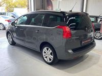 Usado Peugeot 5008 Allure 163 CV (119 kW) 2012 Gris / plata Monovolumen
