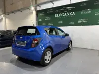 Usado Chevrolet Aveo LT 100 CV (73 kW) 2013 Azul Berlina