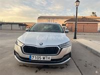 Usado Skoda Octavia Selection 150 CV (110 kW) 2025 Gris / plata Berlina