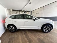 Usado Volvo XC60 Momentum 197 CV (144 kW) 2021 Blanco SUV