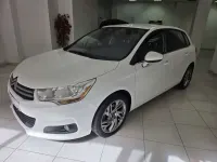 Begagnad Citroën C4 PureTech 131 HK (96 kW) 2015 Vit Halvkombi