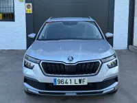 Usado Skoda Kamiq 95 CV (69 kW) 2022 Gris / plata SUV