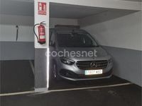 Usado Mercedes T180 116 CV (85 kW) 2022 Gris / plata Monovolumen