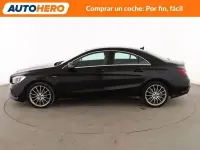 Usado Mercedes CLA180 Urban 122 CV (89 kW) 2019 Negro Coupe