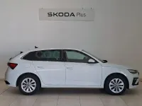Usado Skoda Scala Selection 115 CV (84 kW) 2025 Blanco Utilitario
