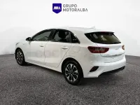 Usado Kia Ceed 100 CV (73 kW) 2024 Blanco Utilitario