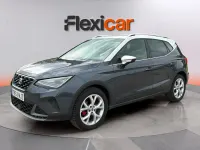 Usado Seat Arona FR 150 CV (110 kW) 2023 Gris SUV