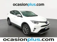 Używany Toyota RAV4 Advance 197 KM (144 kW) 2017 Biały SUV